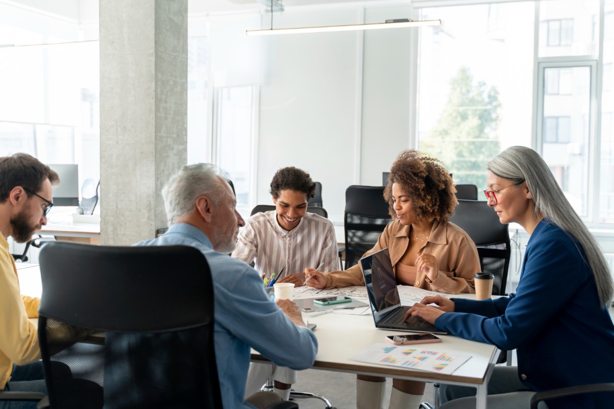 Inteligência Emocional no trabalho para líderes e equipes