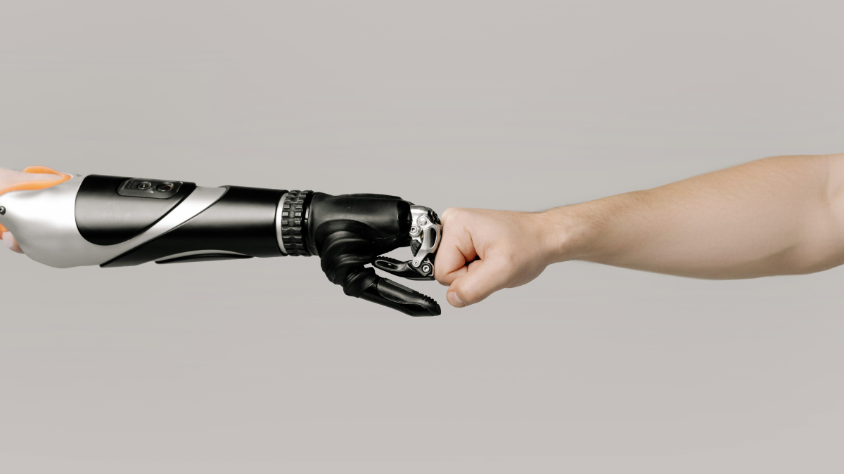 Do EBM ao Human First: como usar IA para potencializar pessoas